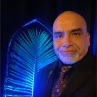 1600+ "Espíndola" profiles