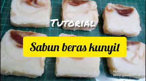 Sabun beras thailand 100% original dan halal karena pada tiap box ada kode mfd. Tutorial Sabun Beras Kunyit Sabunalami Bikinsabun Sabunberas Sabunkunyit Youtube