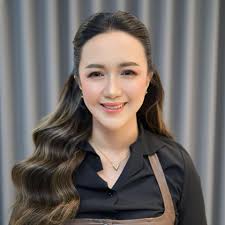 Photographer for elopement at Hotel Grand Galdez January 27