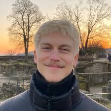 Together with Adrian Brudaru (CDO of dltHub), we created a new free course,  and it's now live