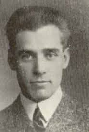 Perry Starr's Instagram, Twitter & Facebook