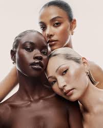 Cecilia Gates's Instagram, Twitter & Facebook