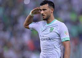 كل هذا لا يمكن أن يعفي اللاعب السوري. Ø¹Ù…Ø± Ø§Ù„Ø³ÙˆÙ…Ø© Ø·Ù…ÙˆØ­Ù†Ø§ Ø¯Ø§Ø¦Ù… Ø§ Ø§Ù„Ø¨Ø·ÙˆÙ„Ø§Øª ÙˆÙ…Ø³ØªÙˆÙŠ Ø§Ù„Ø£Ù‡Ù„ÙŠ Ø³ÙŠÙƒÙˆÙ† Ù…Ø®ØªÙ„Ù Ø§ Ø§Ù„ØªÙŠØ§Ø± Ø§Ù„Ø§Ø®Ø¶Ø±