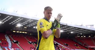 The blades goalkeeper was absent from the matchday squad to face west brom with a transfer to the emirates 'agreed in principle'. Arsenal Pull Out Of Deal For Aaron Ramsdale Over Sheffield United S Fee Demands Lull News