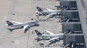 Die airline reagiert zwar mit einem notfallplan, legt flüge zusammen, setzt größere maschinen ein ab 22. Verhandlungen Mit Lufthansa Ufo Droht Mit Streik Ausweitung Zdfheute