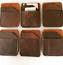 Il S Agit D Un Grand Simple Tous Les Jours Petit Porte Monnaie De Brun Huile Et Cire Ce Portefeuille Est Parfait Pou Wallets For Women Wallet Leather Handmade