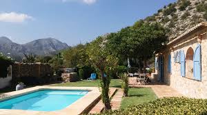 Casas rurales para escaparte un puente, en semana santa o fin de semana, casas rurales ideales para grupos o parejas con programas turísticos de alojamiento y aventura. Suben Un 35 Las Consultas De Reservas De Casas Rurales En Alicante
