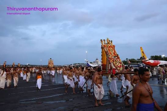 As the Arattu procession of Sree Padmanabhaswamy Temple made its sacred journey across our runway, it carried with it a deep connection to Kerala's heritage and devotion. At #ThiruvananthapuramAirpor