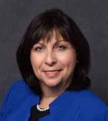 Karen Benedetti's Instagram, Twitter & Facebook