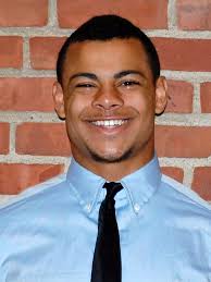 Jumbo Football Loses Season-Opener Under the Lights at Wesleyan