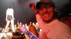 Swiftie' professor creates Taylor Swift course at CT university