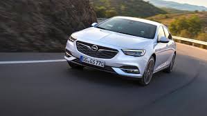 Opel rüstet den neuen insignia mit einer frischen lichttechnologie aus. Opel Insignia Grand Sport Erste Fotos Preise Und Infos