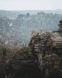 Wandern Mit Hund Raus In Die Natur Elbsandsteingebirge Sachsische Schweiz In 2020 Elbsandsteingebirge Nationalpark Sachsische Schweiz Sachsische Schweiz
