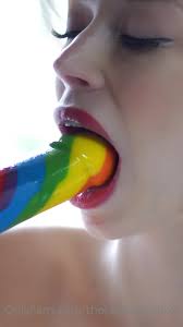 This lollipop is REALLY good