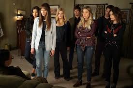 Considered an archetypal masterpiece of the italian renaissance, it has been described as the best known. Pretty Little Liars Recap Season 7 Episode 19 Ew Com