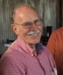 Robert Schelling's Instagram, Twitter & Facebook