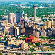 The majority race in san antonio overall is hispanic at 61.6% of residents. San Antonio Tx