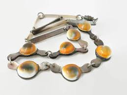 This Is A Vintage Victorian Style Shiva Eye Operculum And Mother Of Pearl Necklace The Operculum Are Mother Of Pearl Necklace Cat Eye Necklace Shell Necklaces