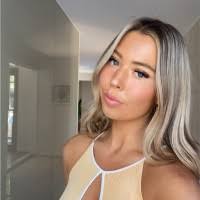 1800+ "Bronte" profiles