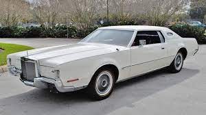 1972 Lincoln Continental Mark Iv Maintenance Of Old Vehicles The Material For New Cogscastersgearspads Could Lincoln Cars Lincoln Continental Cool Old Cars