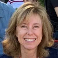 Elizabeth Metz's Instagram, Twitter & Facebook