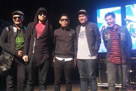 Buat sang puteri by spider with guitar chords and tabs. Lirik Dan Chord Lagu Tetaplah Berdiri Dari Nineball Ost Sang Pemimpi