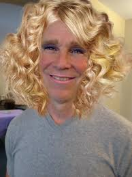 Do you recognize these two big Pyrenees dogs?