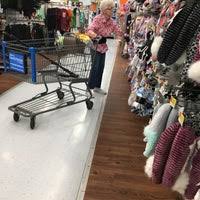Los cactus son plantas exóticas originarias de américa que están ganando adeptos como elementos decorativos y energéticos para el hogar, gracias a sus múltiples si tienes perros, recuerda colocar los cactus en partes altas. Walmart Supercenter 4747 E Cactus Rd