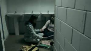 Still mourning for her father's death, verónica decides to play ouija with her friends rosa and diana, taking advantage a total solar eclipse where all classmates and teachers are on the. El Verdadero Caso Que Inspiro Veronica La Pelicula Mas Aterradora De Netflix Cabroworld
