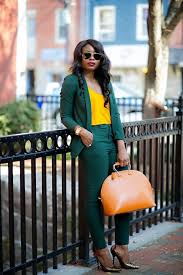 Un blazer oversize à carreaux peut donner un style très hype avec votre robe jaune! Sebe Si Panda Dinozavr Ensemble Blazer Jaune Stevenknutson Com
