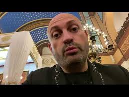 Fred papillon chanteur Houppa