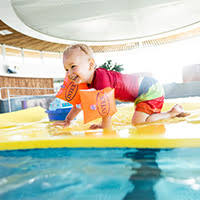 Bebe Nageur Activite Decouverte Aqua Bulles Centre Aquatique