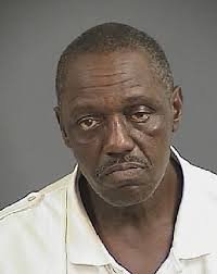 Charleston police arrest man