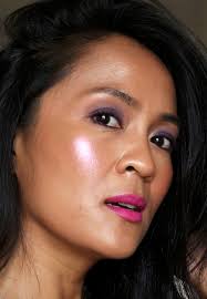 Mac extra dimension skinfinish highlighter in beaming blush, £26.50. Super Sparkle A Shimmery Look At What You Can Do With The Mac Shiny Pretty Things Holiday 2018 Collection Makeup And Beauty Blog