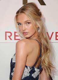 Hollywood Ca November 02 Model Romee Strijd Arrives At Revolveawards At Dream Hollywood On Novembe Blonde Hair Looks Hair Color Balayage Ombre Hair Color