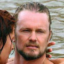 Australian actor craig mclachlan has been found not guilty of allegations that he assaulted four women during a melbourne stage show. Filmografie Craig Mclachlan Fernsehserien De