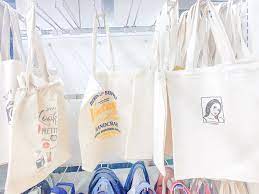 ダイソーの 200円トート がすごい 100均とは思えないおしゃれさです おしゃれ 巾着バッグ 100均