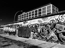 100 gambar grafiti keren 3d dan 2d di dinding pakethp com. Jerman Berlin Dinding Grafiti Eropa Ibukota Kota Hitam Putih Seni Jalanan Pxfuel