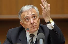 Mugur isarescu has been listed as a noteworthy bank executive by marquis who's. Guvernatorul In FaÈ›a Premierului Cine ClatinÄƒ Scaunul Lui Mugur IsÄƒrescu Q Magazine