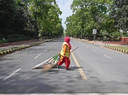 Lockdown has two privacy features: New Delhi Enters Weekend Lockdown As India S Covid 19 Cases Surge
