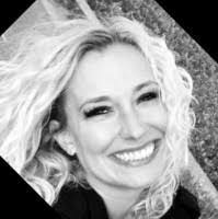 Carrie Nguyen's Instagram, Twitter & Facebook