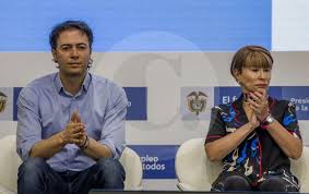 🚀 ¡sin jefes, ni partidos políticos! Los Escandalos Que Golpean Al Alcalde Daniel Quintero