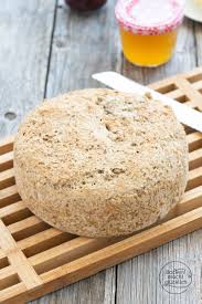 Einfaches Schnelles Roggenbrot Backen Macht Glucklich Rezept In 2020 Lebensmittel Essen Brot Backen Rezept Einfach Roggenbrot Backen