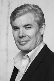 How to Combine Social Media and Traditional Deal Sourcing for Maximum  Results