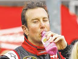 Man killed trying to cross US 27