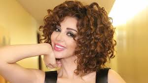هل تريدين الحصول على شعر كيرلي مثل شعر ميريام فارس إليك الطريقة لتحافظي عليه