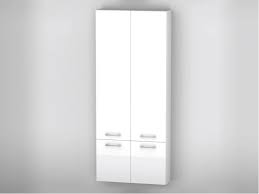 Sämtliche hier beschriebenen wäschekorb schrank sind unmittelbar bei amazon.de licht zu haben und dank der schnellen lieferzeiten in weniger verstaut als 2 tagen bei ihnen. Badea Classic Hochschrank Mit Waschekorb 4 Turen Baddepot De