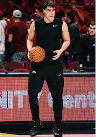 Luka garza (born december 27, 1998) is an american basketball player. Luka Garza Bio Wiki Net Worth Girlfriend Height Age
