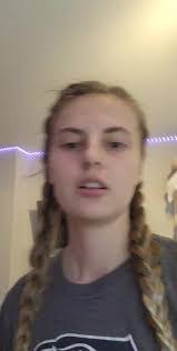 Hannah Mcglone's Instagram, Twitter & Facebook