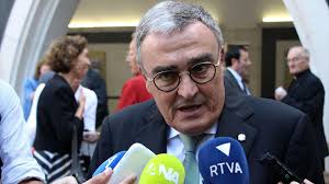 Àngel Ros plega com a ambaixador a Andorra i Carlos Pérez-Desoy agafa el  relleu